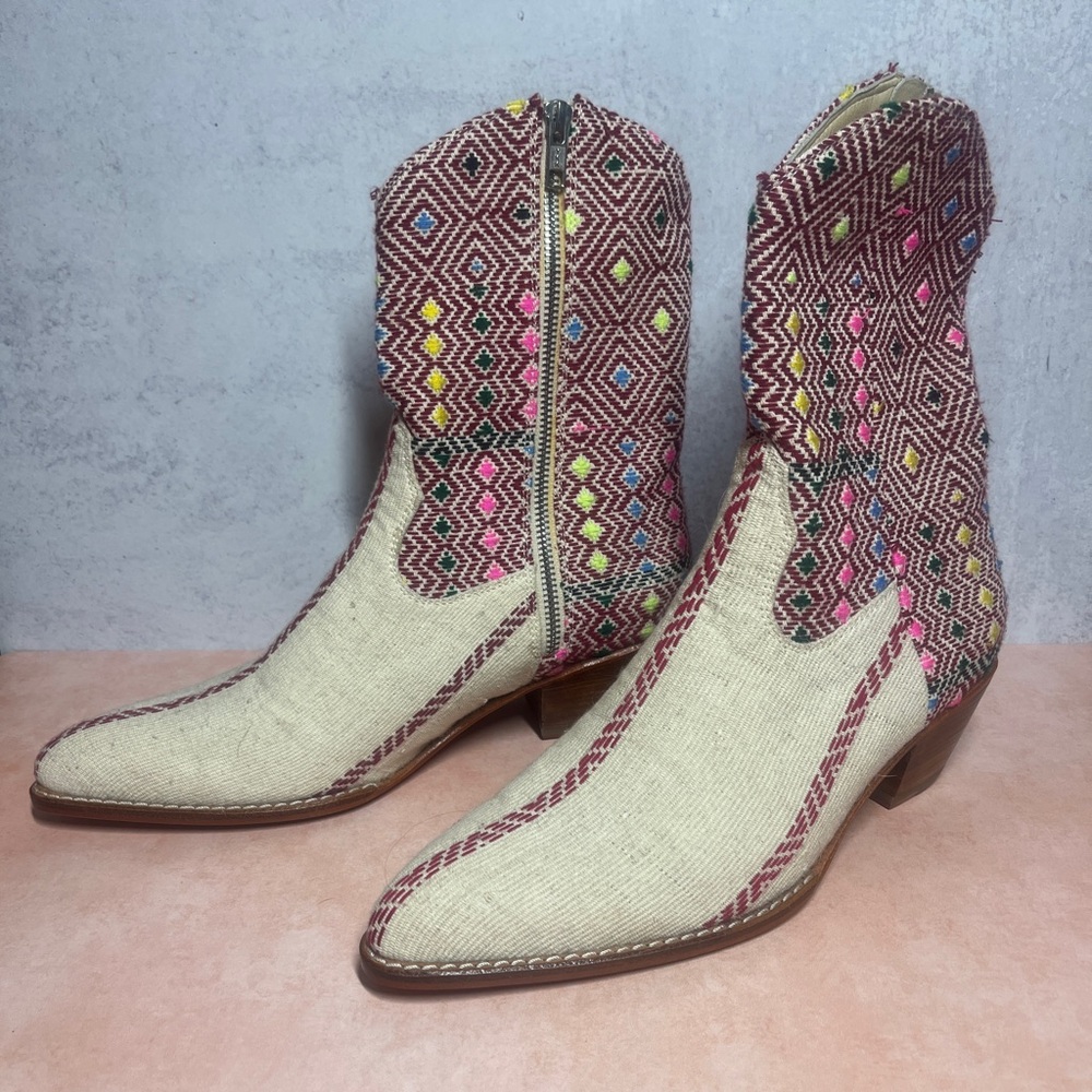 Momo Diamond Embroidered Western Cowboy Boots Anthropologie size 40
